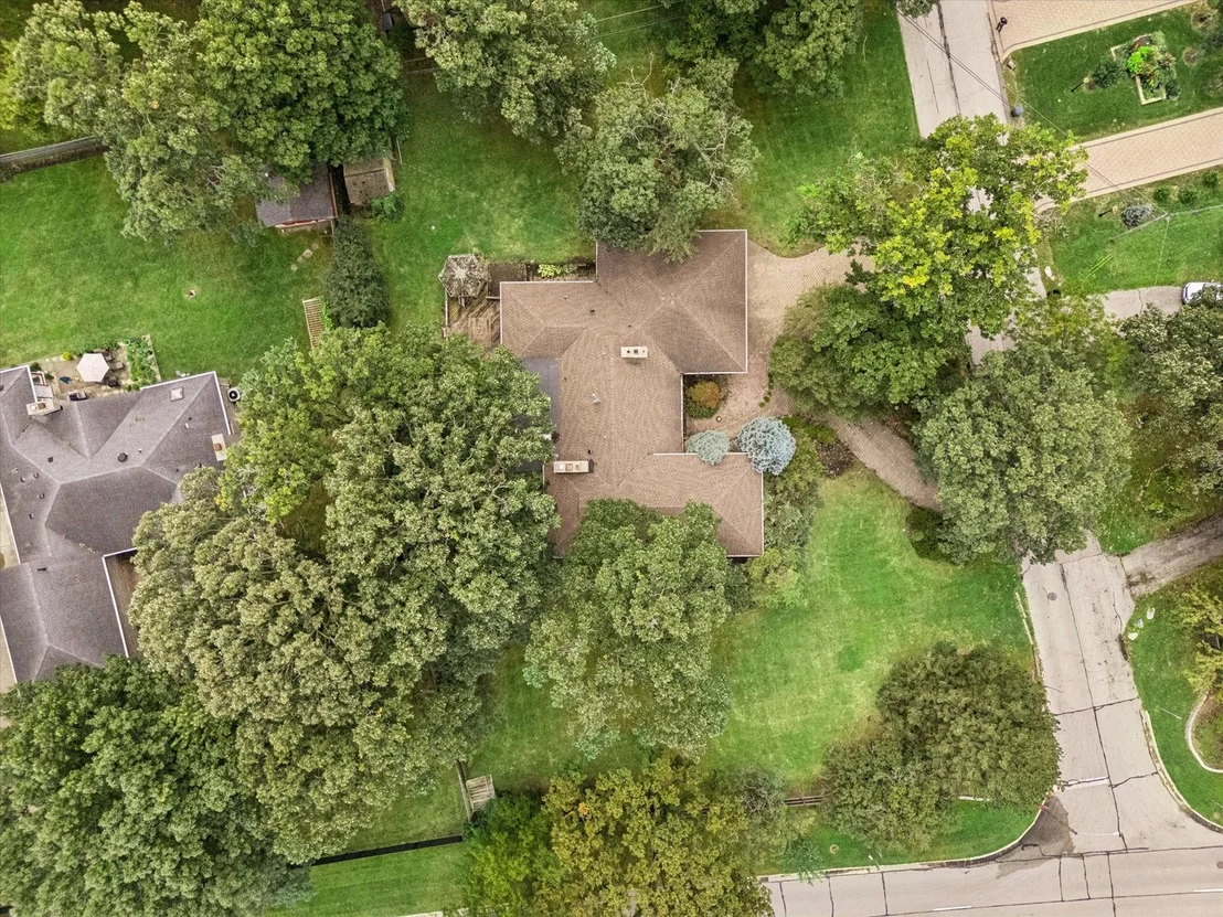 Photo of 1655 Forest Drive