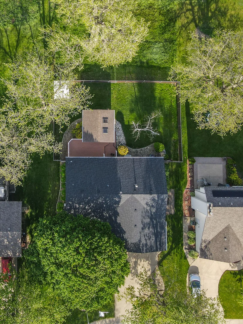 Photo of 671 Diversatech Drive N
