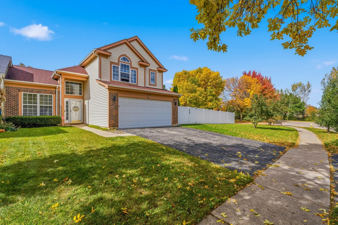 Photo of 568 Cambridge Drive