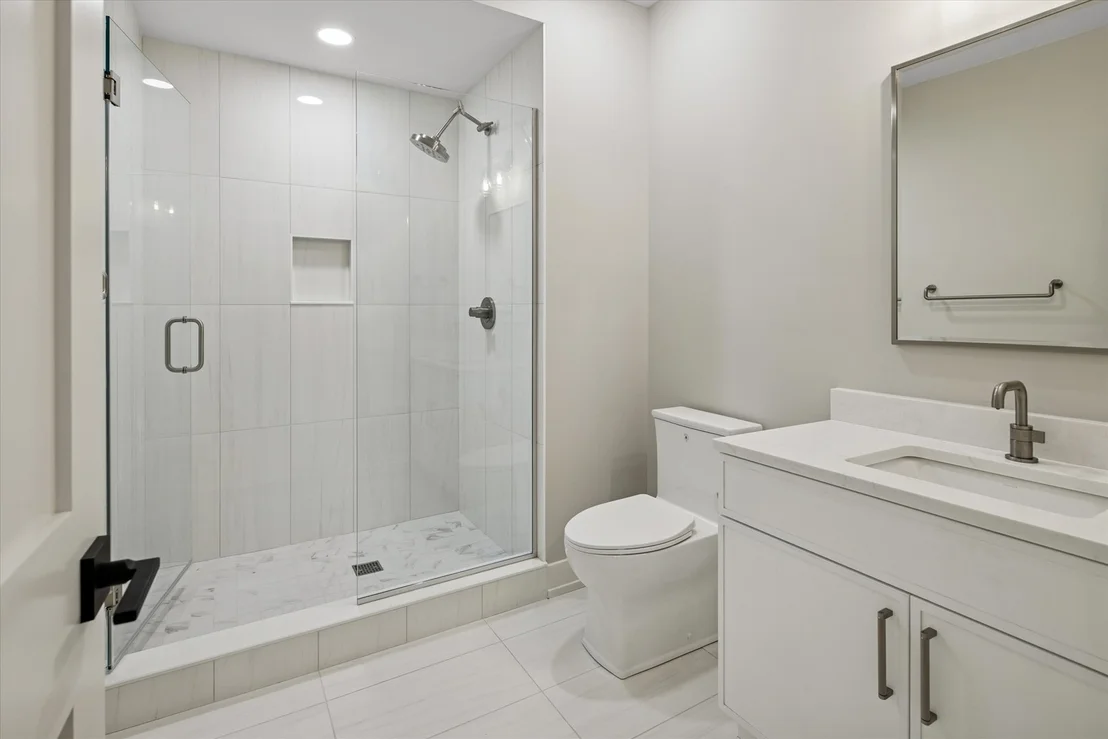Photo of 498 W 3rd Avenue
