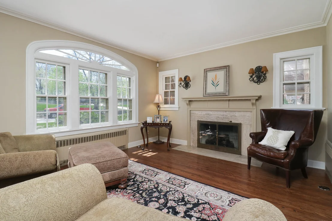 Photo of 1202 Elmwood Road
