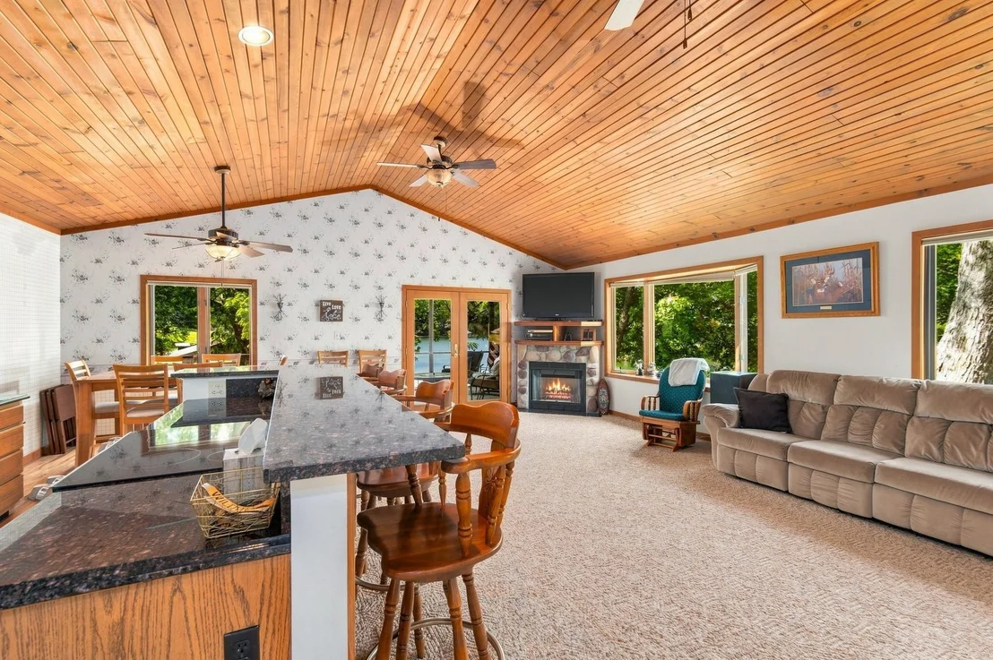 Photo of 154 Beachview Court