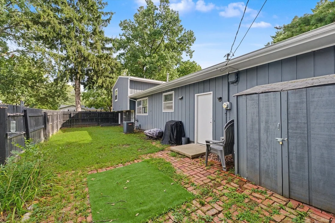 Photo of 1906 Winchester Drive