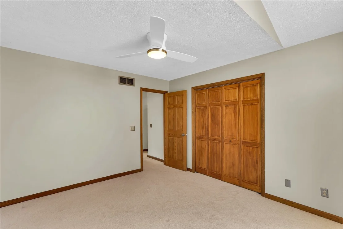 Photo of 2807 Willow Bend Road