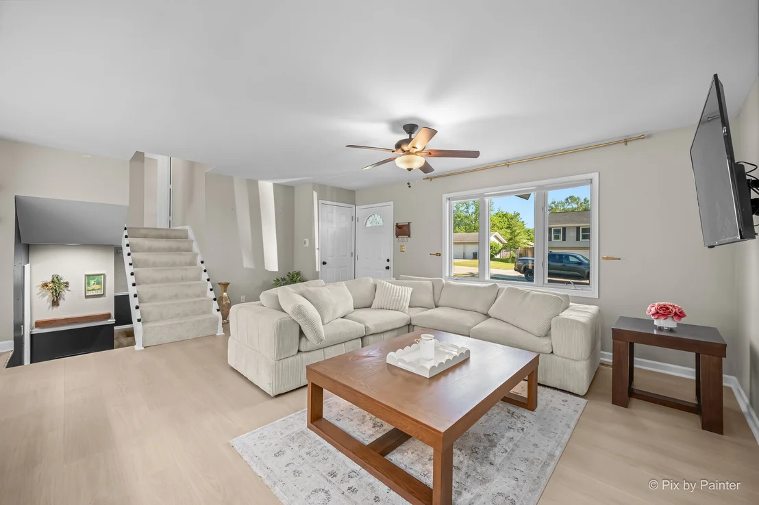 Photo of 2408 W Fairview Lane