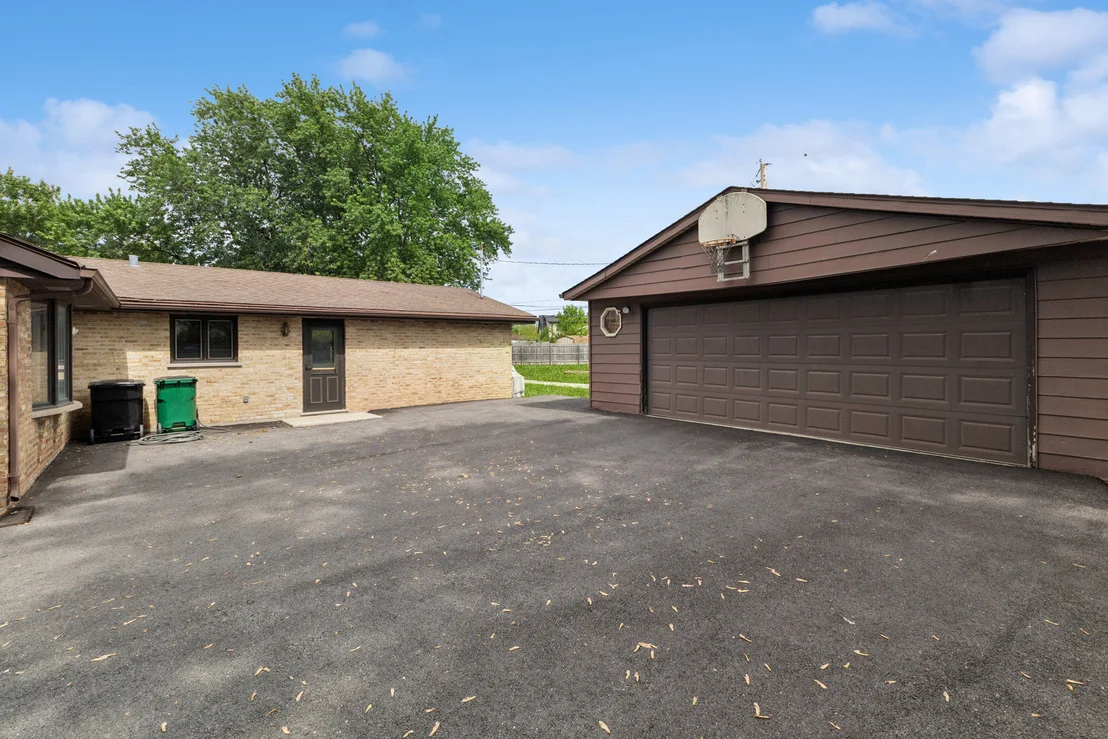 Photo of 6923 Elder Court