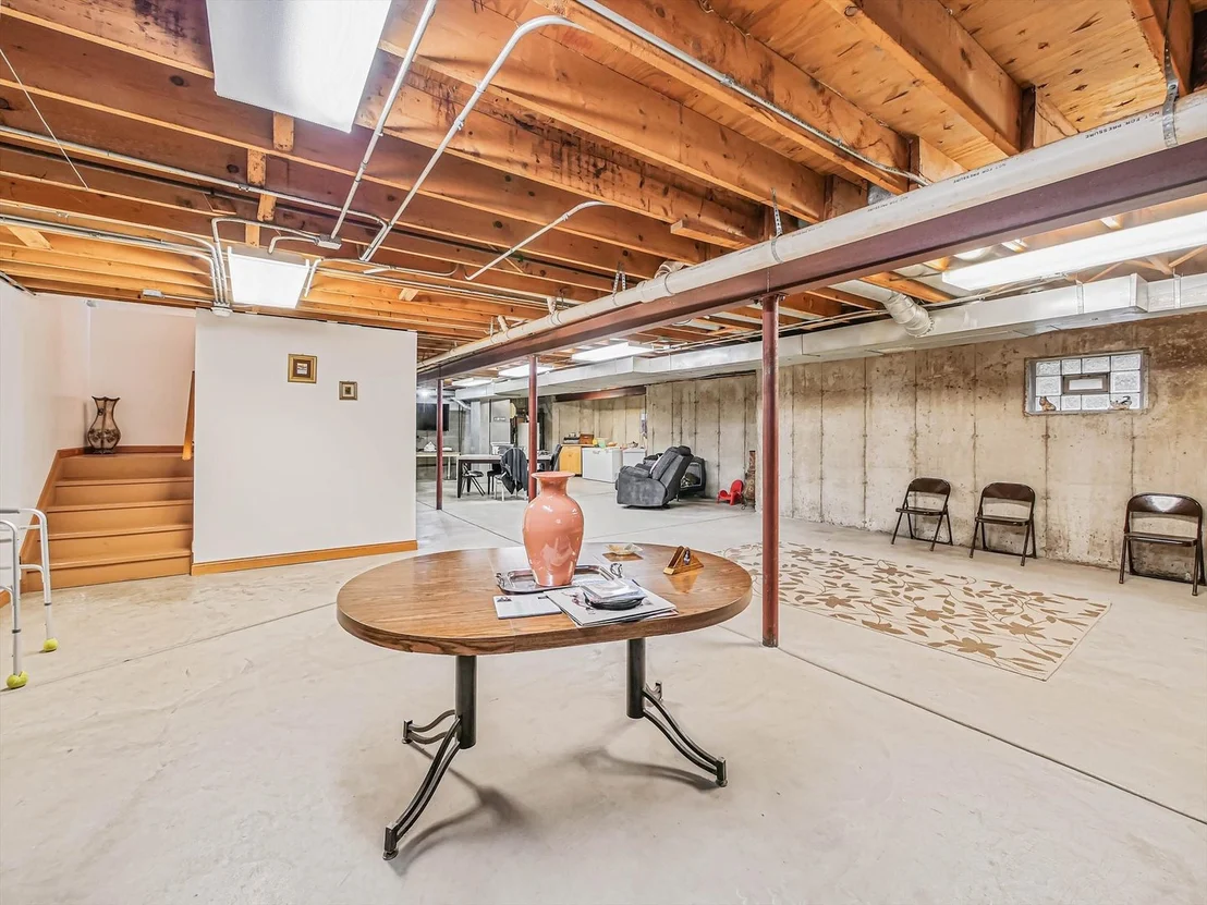 Photo of 1212 Grove Avenue