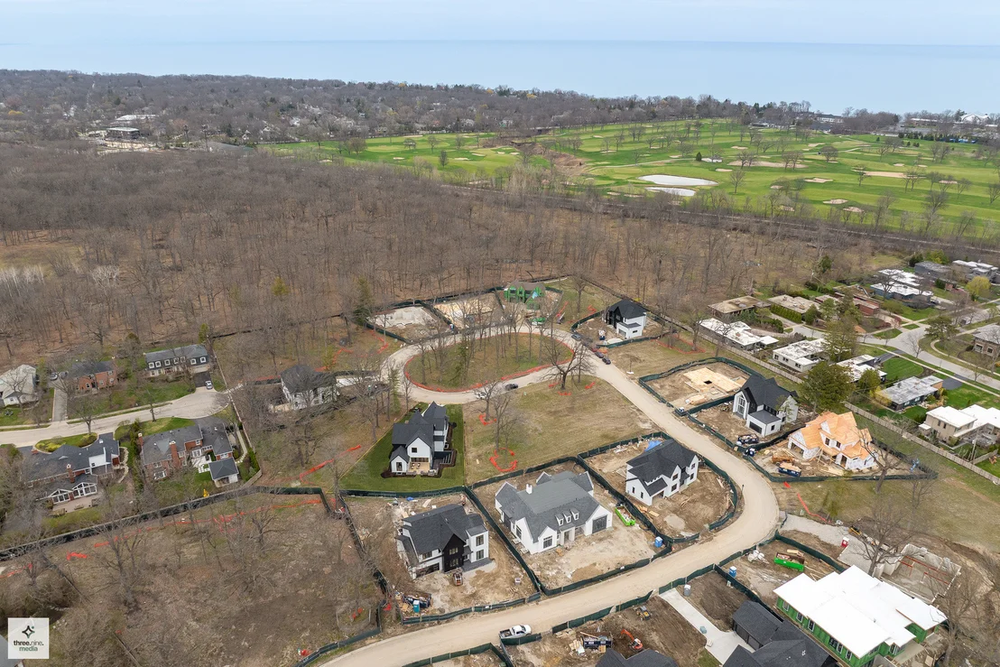 Photo of 390 Forest Edge Drive