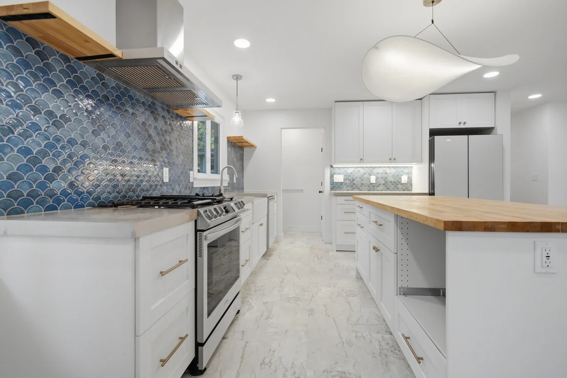 Photo of 1401 Searle Drive