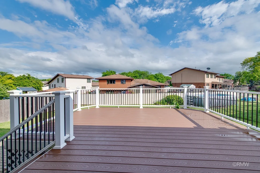 Photo of 1233 N Hickory Trail