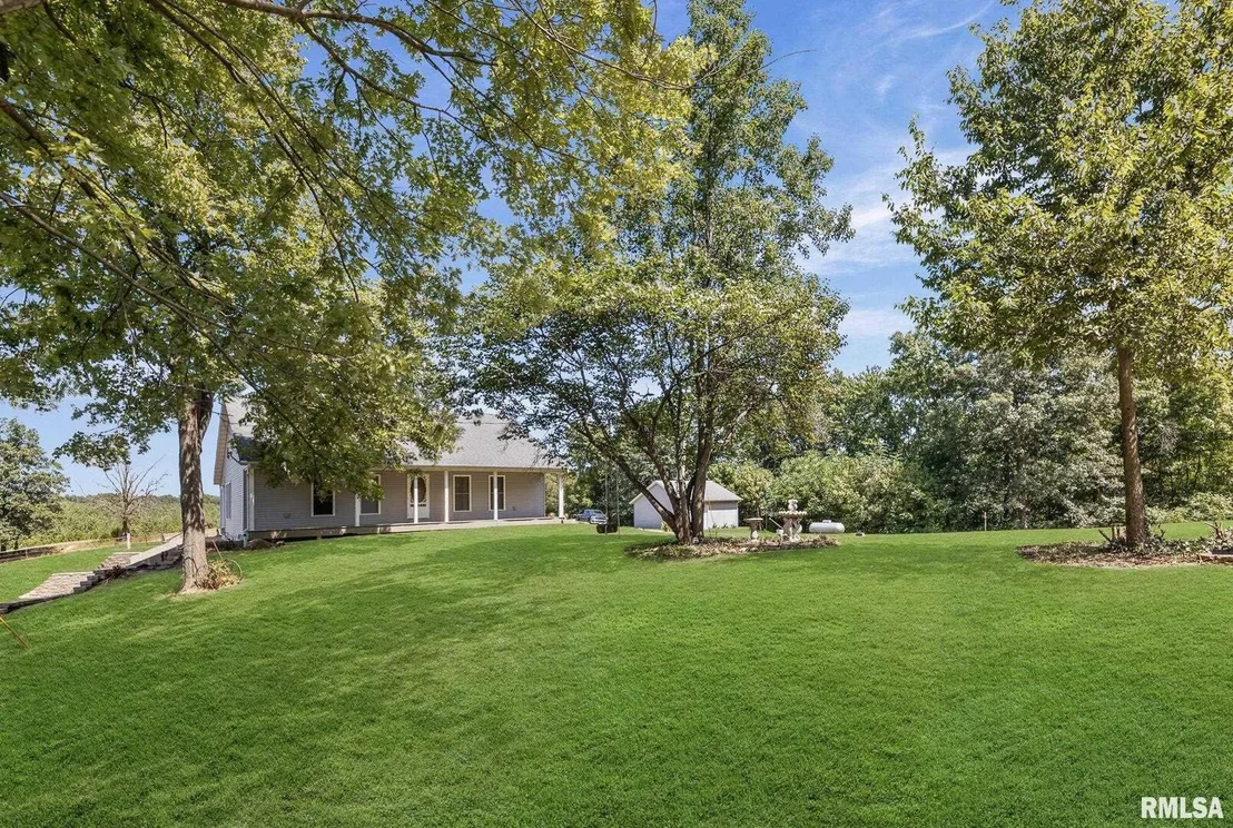 Photo of 520 DEERFIELD Road