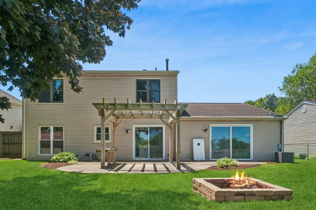 Photo of 465 Ridgefield Drive