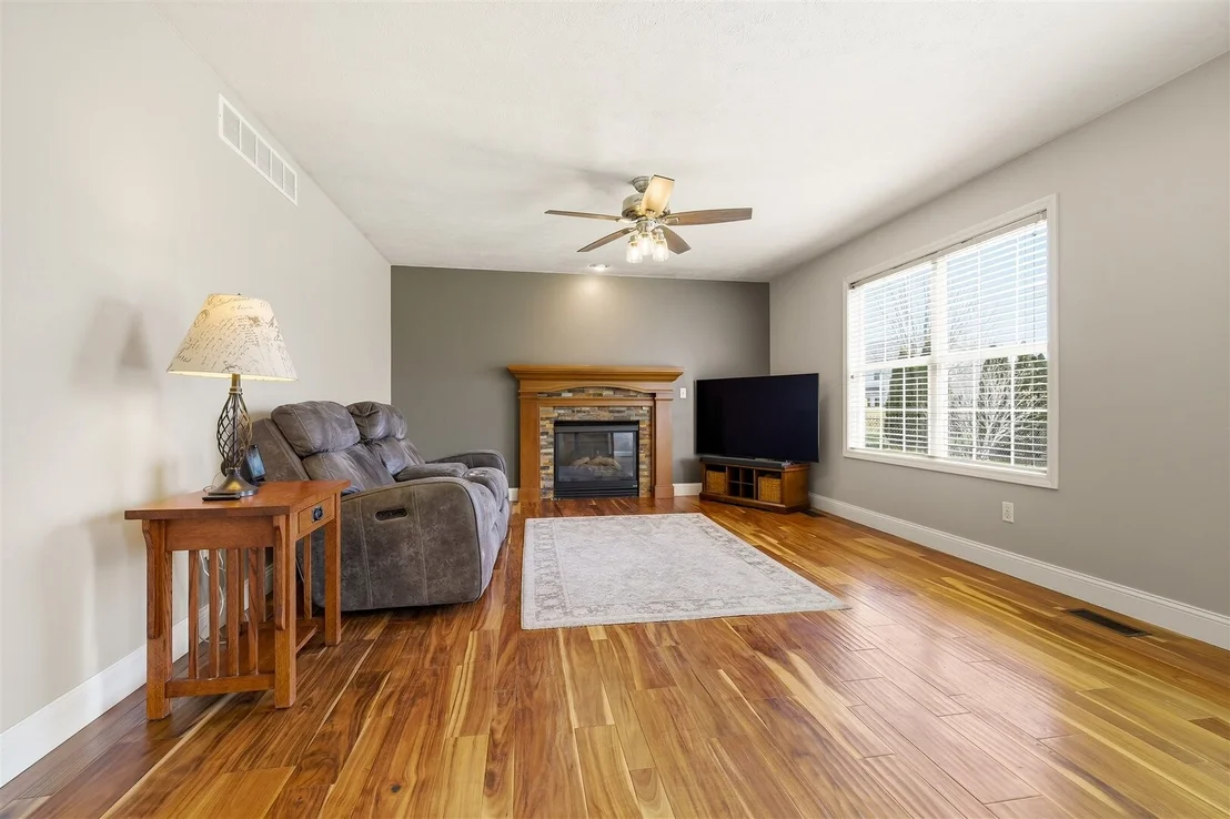Photo of 3291 Red Jasper Street