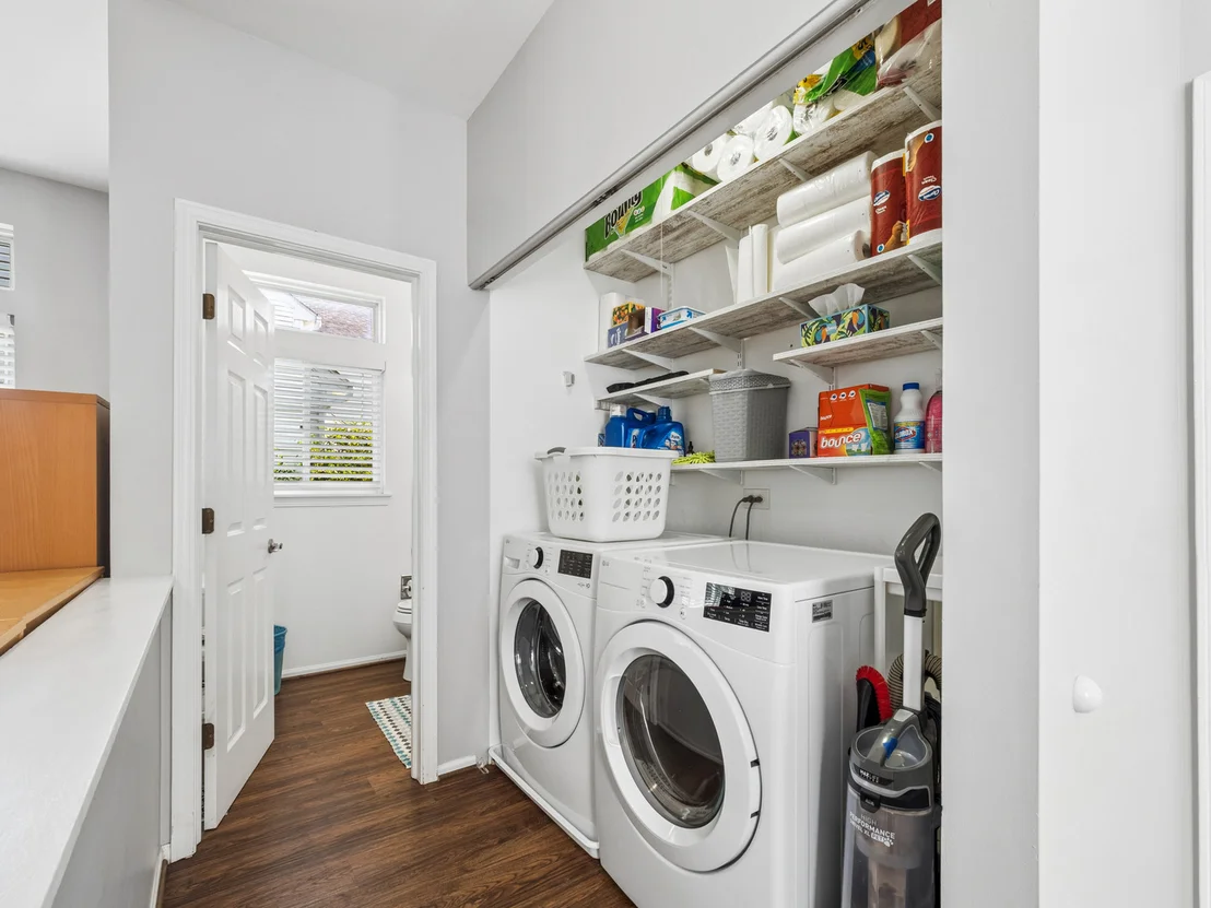 Photo of 341 S Clearview Circle