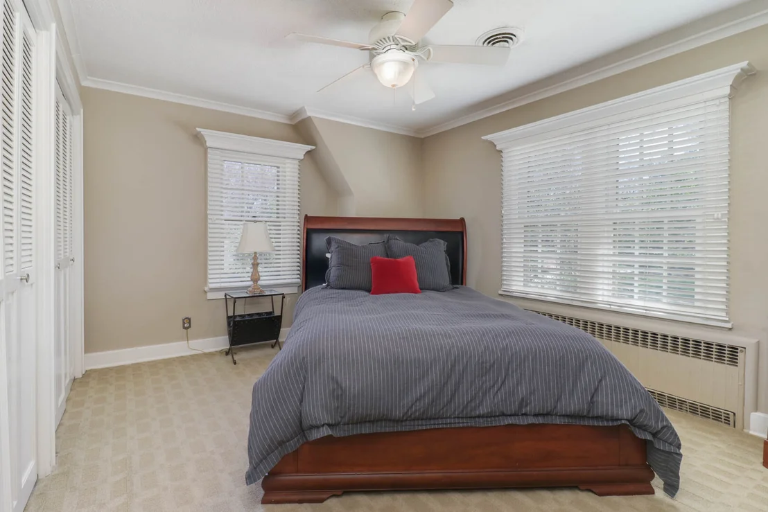 Photo of 1202 Elmwood Road