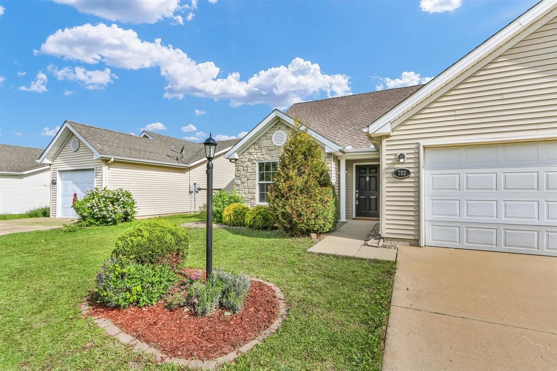 Photo of 702 Newton Drive