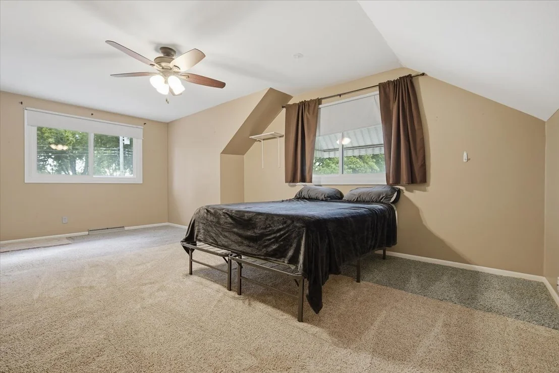 Photo of 912 Parmon Road