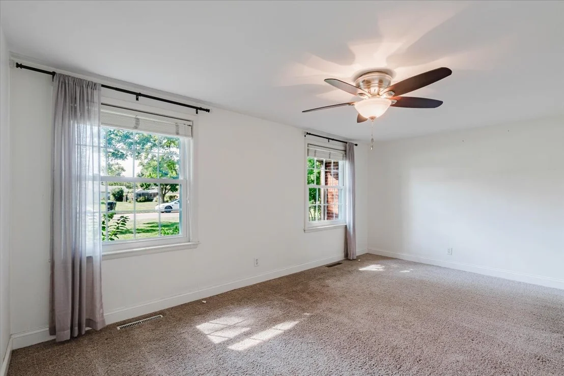Photo of 914 Hastings Drive