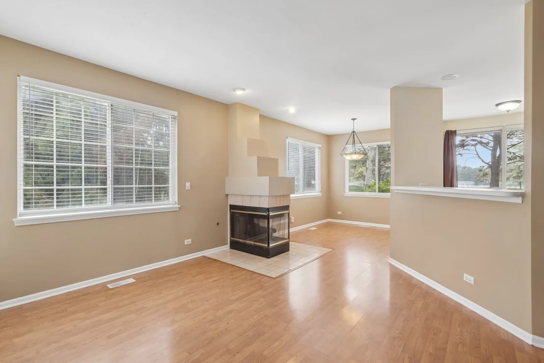 Photo of 2986 Waters Edge Circle
