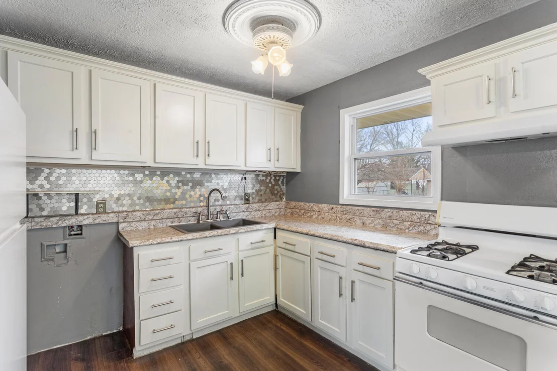 Photo of 1468 MATHER Drive