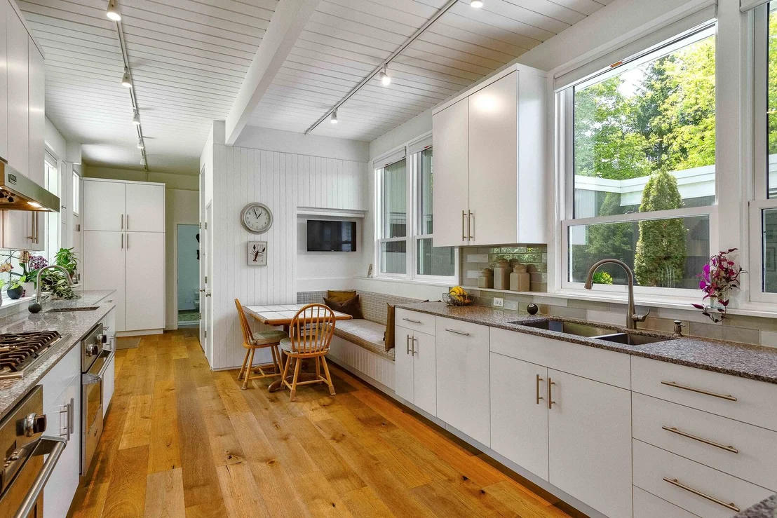 Photo of 151 Maple Avenue