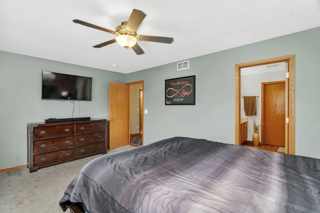 Photo of 16107 Huron Street