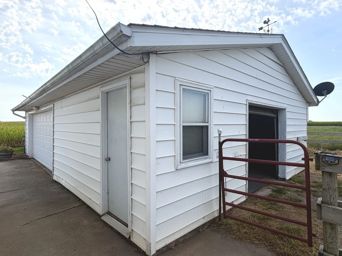 Photo of 82 N 23rd Road
