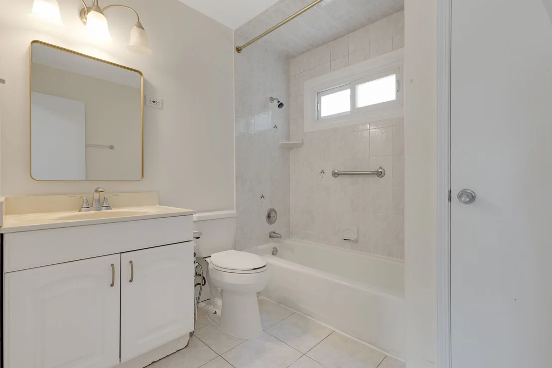 Photo of 421 COLLEN Drive