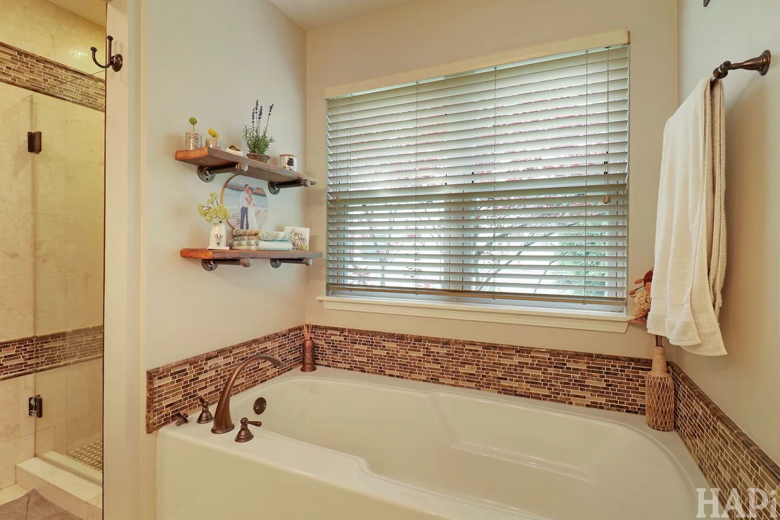 Photo of 326 Garrison Circle
