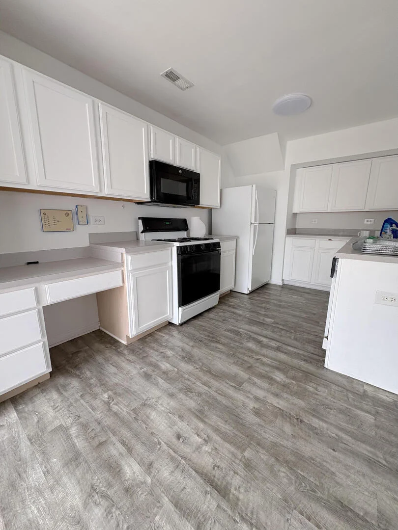 Photo of 1066 Four Seasons Boulevard