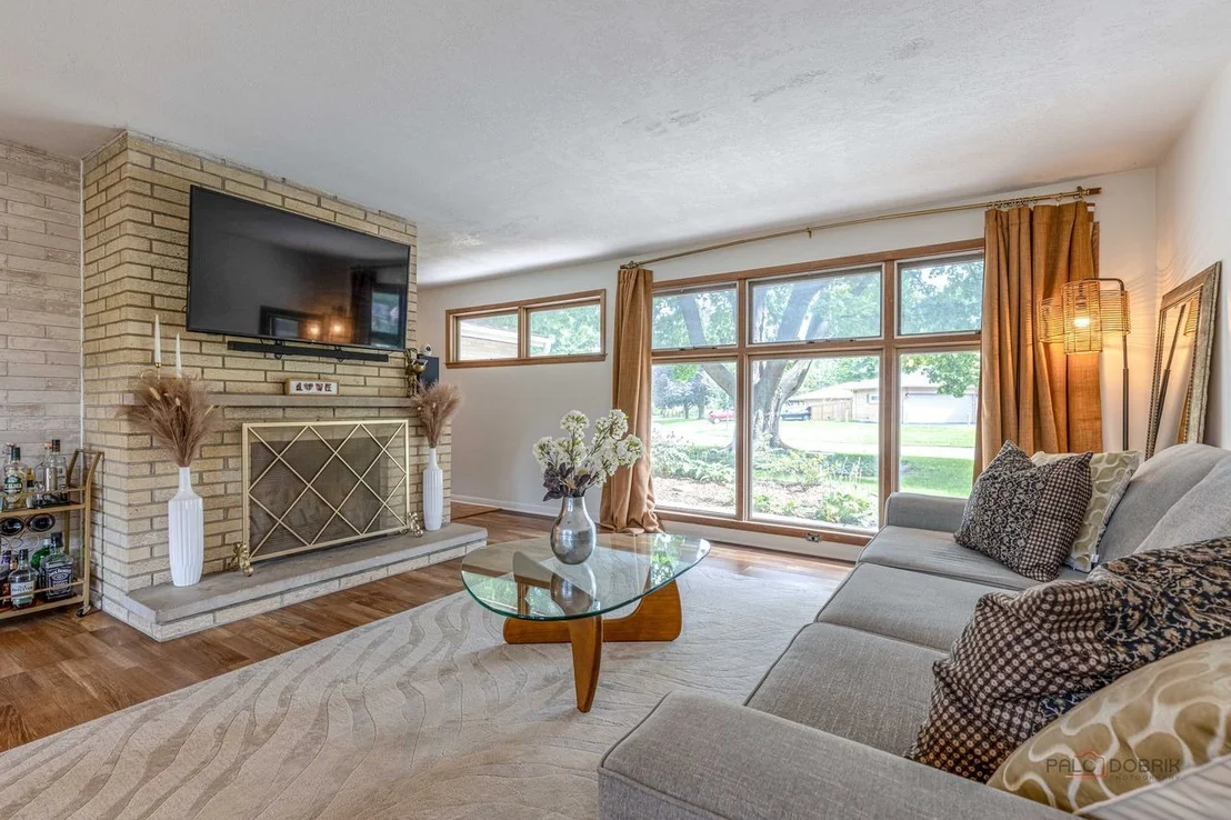 Photo of 161 Crestwood Drive