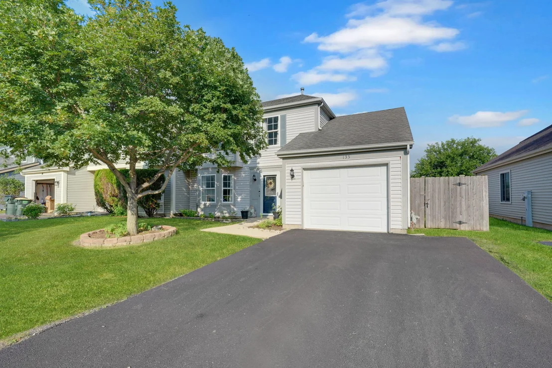 Photo of 135 PINEHURST Drive