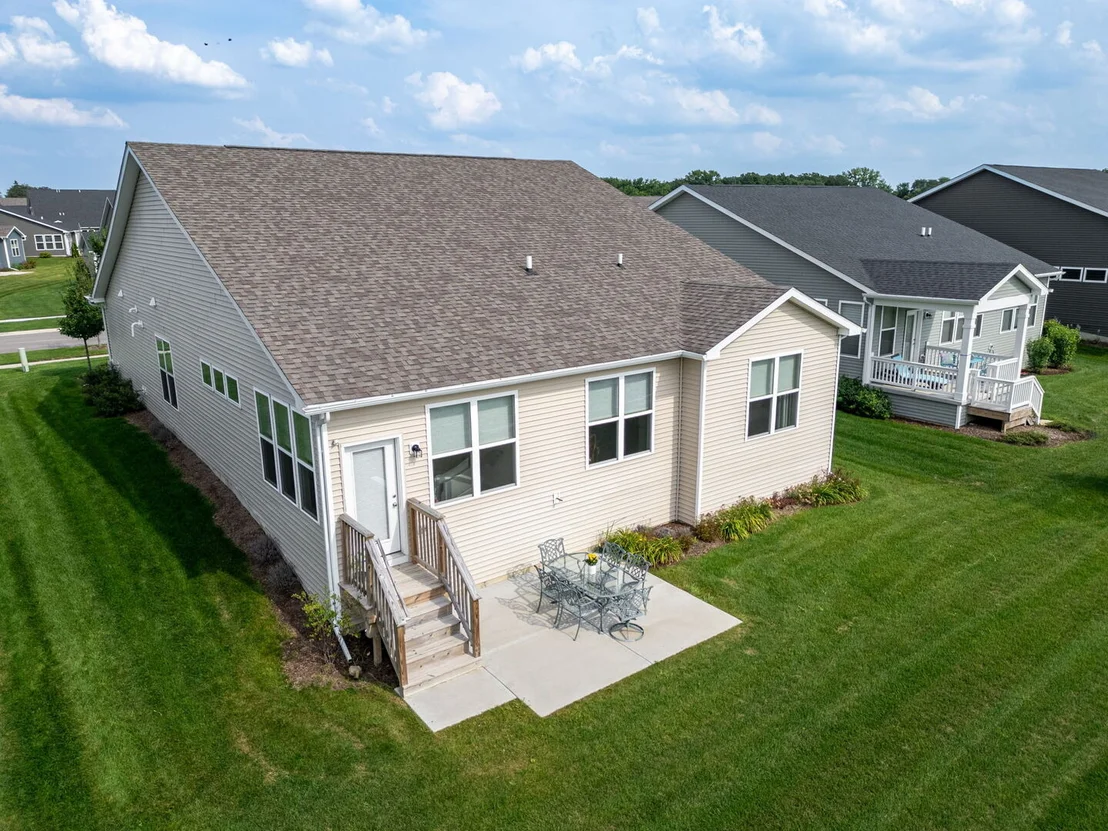 Photo of 1S056 Rhoads Way