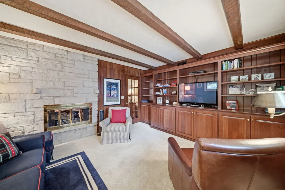 Photo of 534 E Forest Avenue