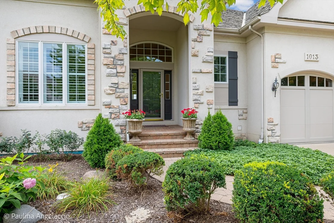 Photo of 1013 Ridgeview Drive