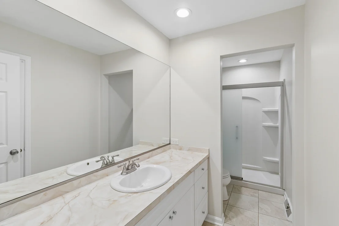 Photo of 356 WINDSOR Lane