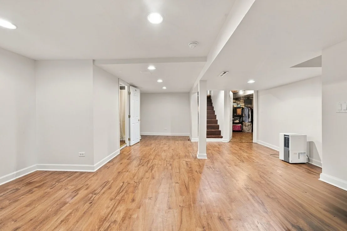 Photo of 1270 Van Street