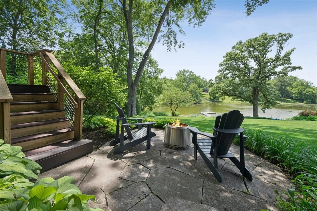Photo of 83 Lakeview Parkway