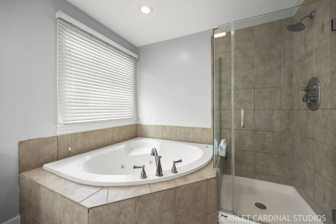 Photo of 1315 Lakeside Drive