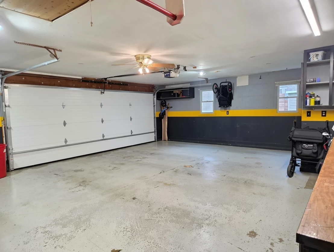 Photo of 902 W Washington Street