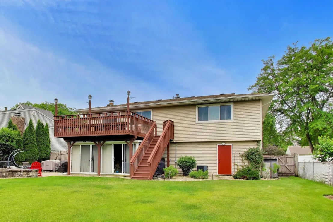 Photo of 650 Nassau Drive