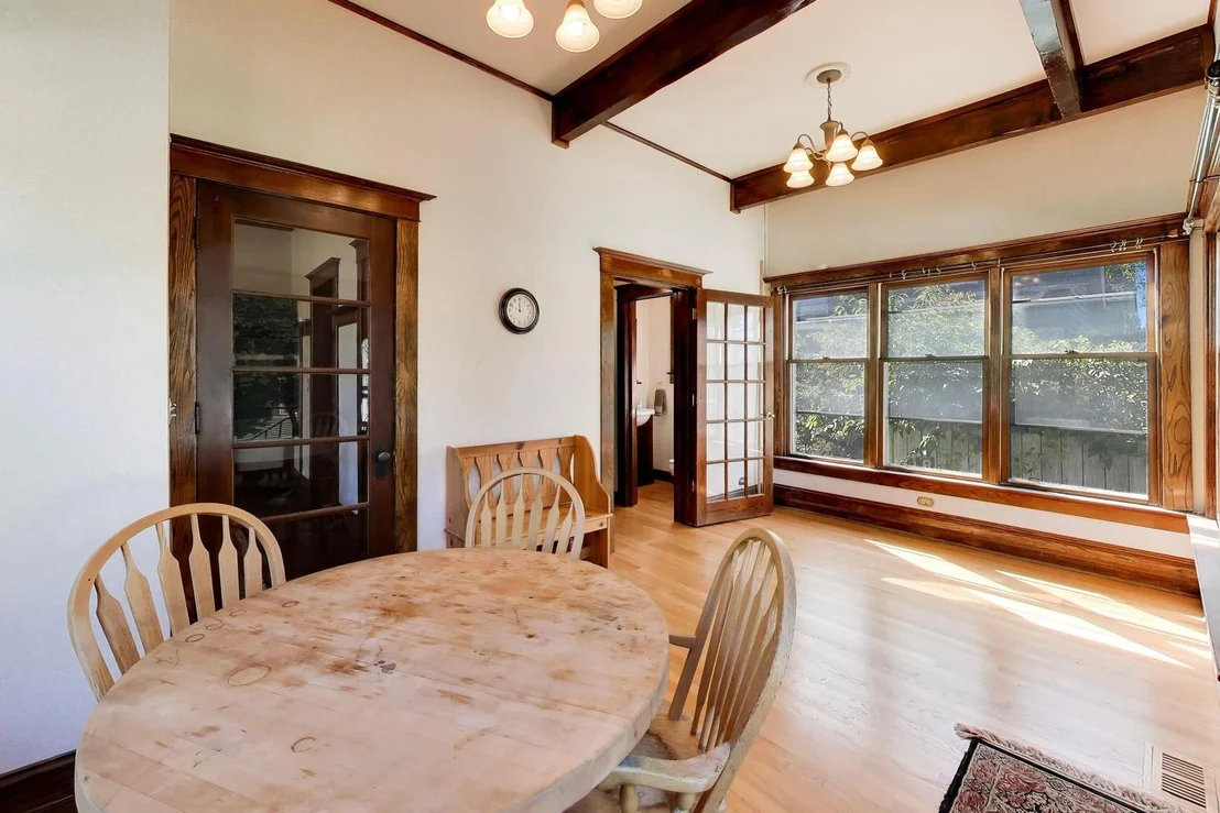 Photo of 582 PARK Street