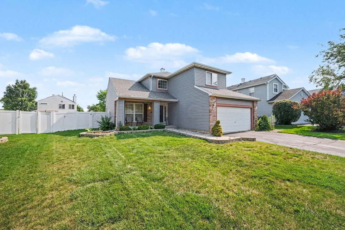 Photo of 836 Tallgrass Drive