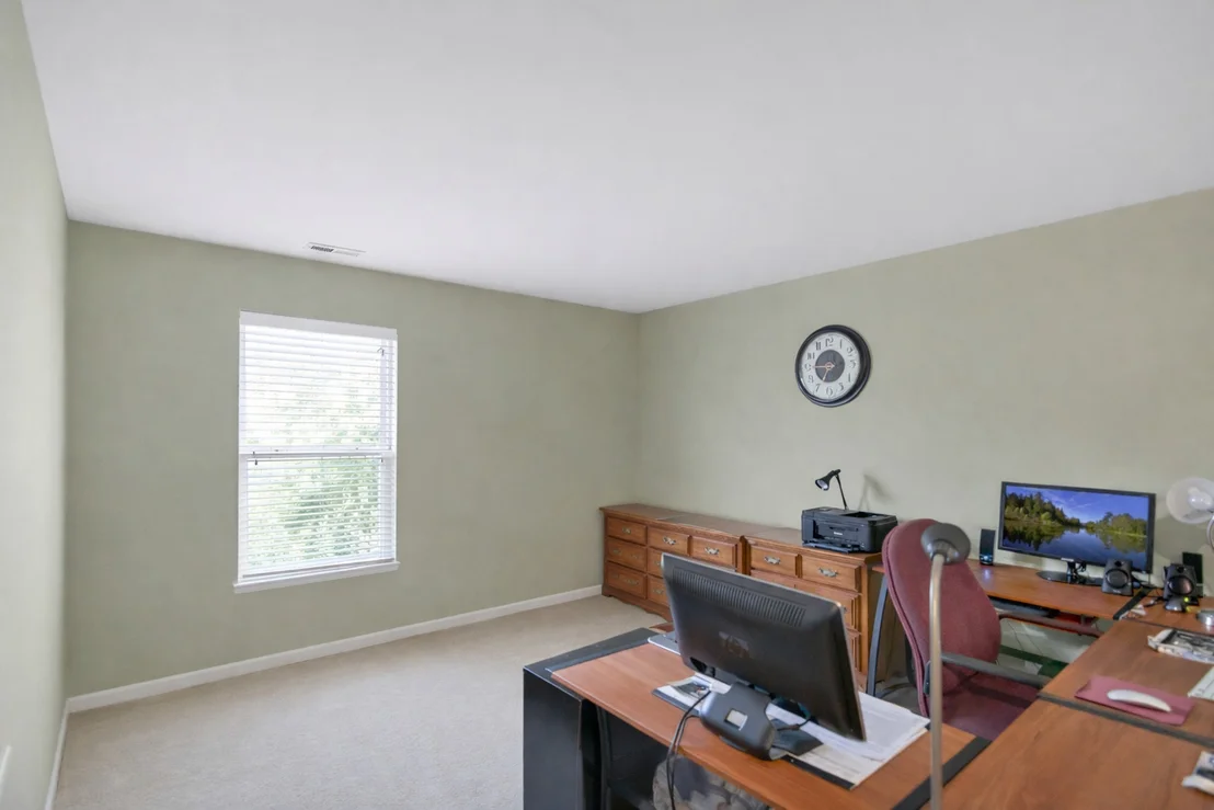 Photo of 24924 Franklin Lane