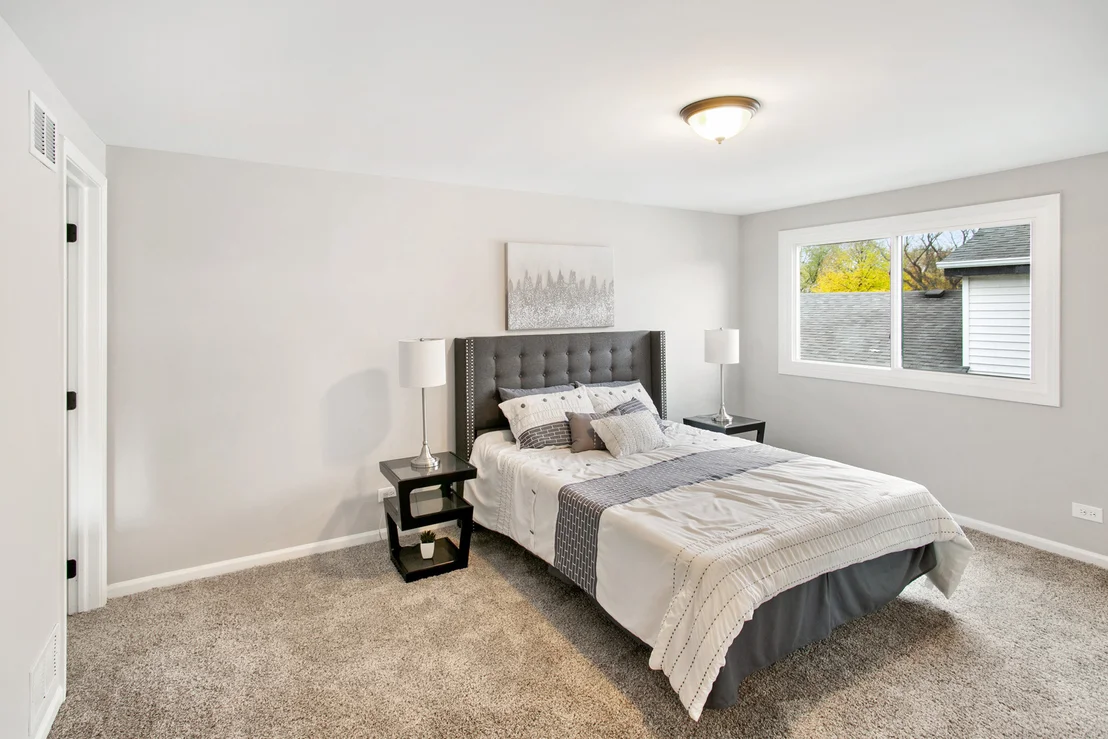 Photo of 891 Stonebridge Lane