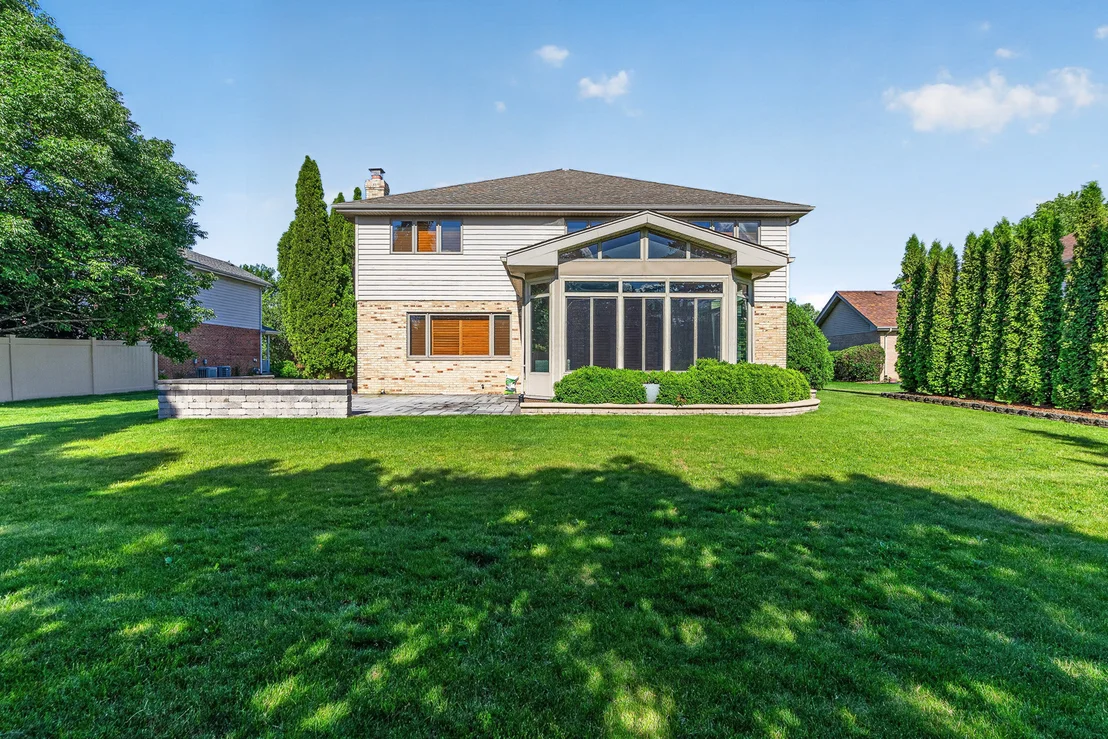 Photo of 19902 Green Meadows Parkway