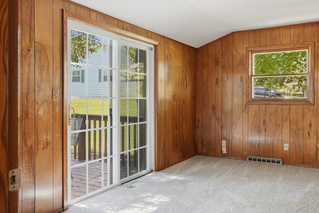 Photo of 281 W Cartwright