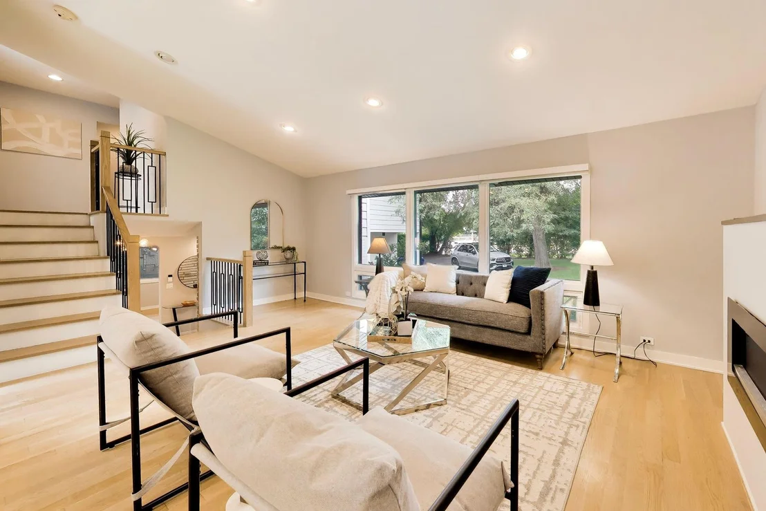 Photo of 1005 FORESTWAY Drive