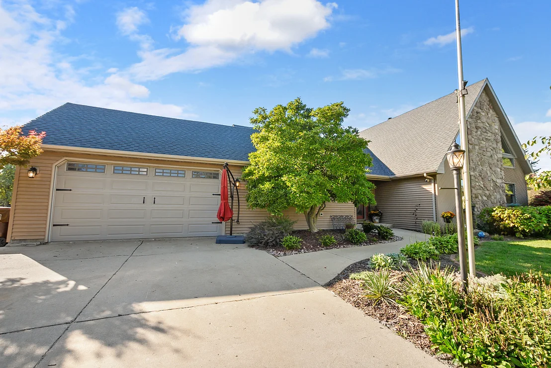 Photo of 1345 Edmonds Avenue