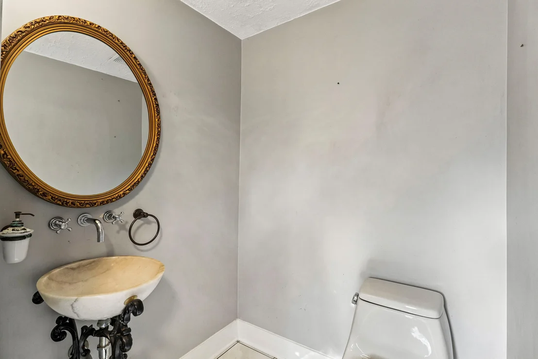Photo of 702 Buffalo Circle